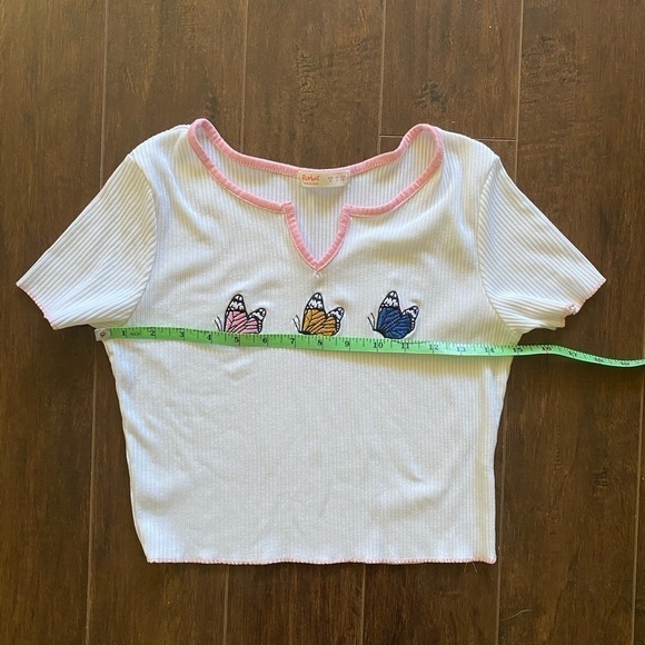 Romwe White Pink Trim Butterfly Notch Neck Tee Small - Picture 6 of 10